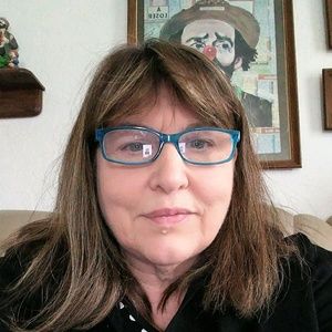 Meet your Posher, Denise